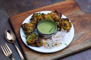 Chilli Garlic Kebab (chicken) - 6pcs