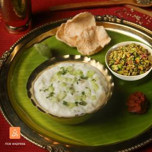Cucumber Curd Rice 450 Ml + Veg 250 Ml + Fryums + Pickle