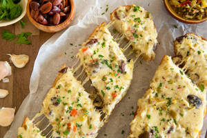 Vegetable Garlic Bread