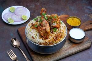 Chicken Dum Biryani (serves 2 - Weight 1kg)