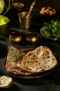 Methi Bathua Paratha