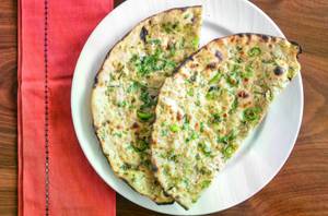 Special butter pyaaz roti