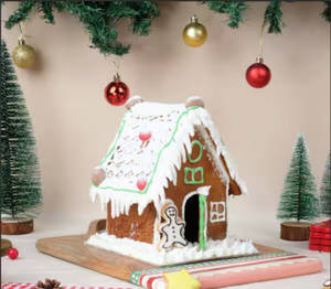 Gingerbread House Cake [825 G]