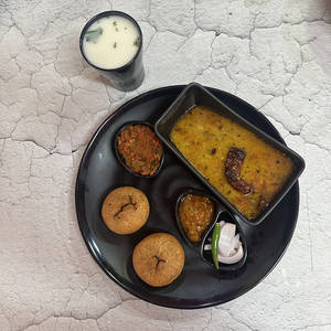 Litti With Dal Tadka & Masala Chaas