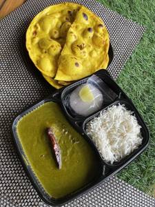 Sarso Da Saag + 2 Makai Roti + Steam Rice