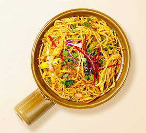 Street Style Non-veg Noodles