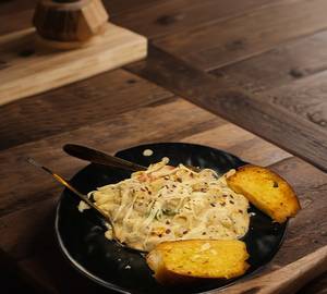 Alfredo Chicken Sauce (White Sauce) Pasta
