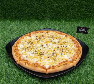 Golden corn pizza
