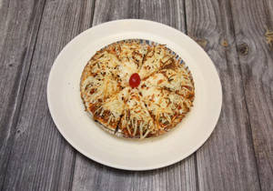 Veg Creamy Pizza
