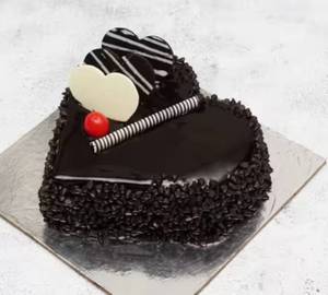 Chocolate Chips Heart' Shape Cake 500g