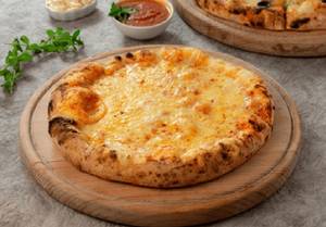 Chicken four cheese pizza