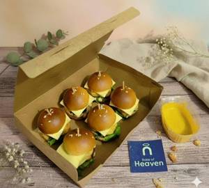 Mini crispy paneer burger