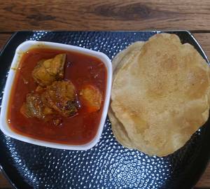 Puri with Chicken Curry