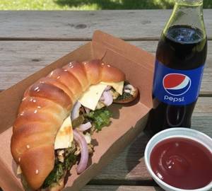 Herbs Chicken Burger + 400ml pepsi