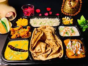 Paneer Butter Masala Combo (no Onion No Garlic) (best Selling)