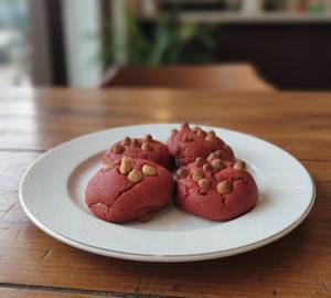 Red Vlevent Cookies