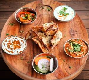 Chur Chur Naan Platter