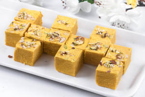 Pineapple Soan Papdi (300 Gms)
