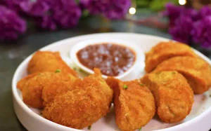 Fried crispy momo