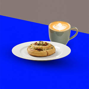 Basil & Oven Dried Tomato Pinwheel with Cappuccino