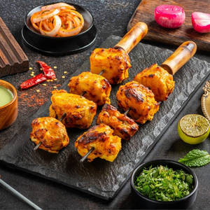 Fish Ajwaini Tikka (8 Pcs)