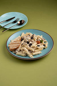 Alferdo Chicken Pasta