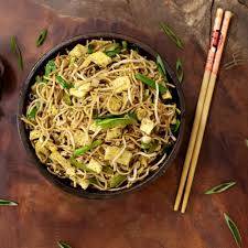 Egg Hakka Noodles