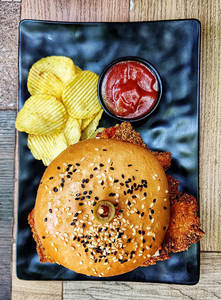 Crispy Fried Chicken Burger