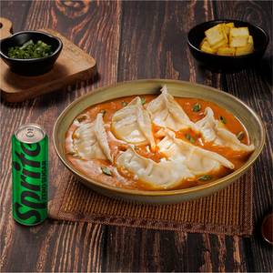 Paneer Momo Red Thai + Sprite