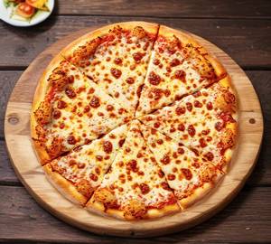 Chicken cheese pizza