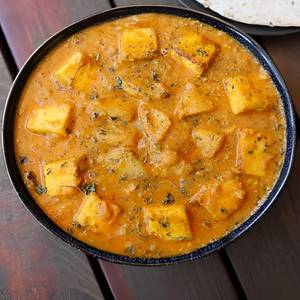 Aloo Pyaz Paneer