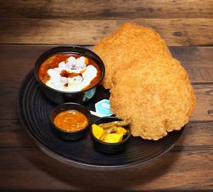 4 Daal Ki Kachori With Aloo Sabji
