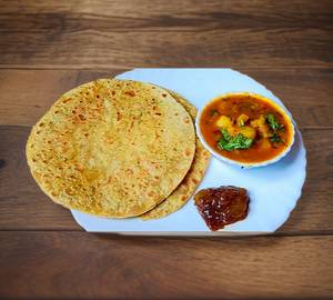 4 Paratha Aloo Tamatar Ki Sabji