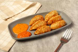 Chicken classic fried momos