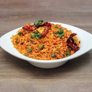 Chicken schezwan fried rice a