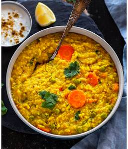 Masala Khichdi With chokha & papad
