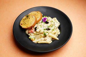 Chicken Alfredo Penne