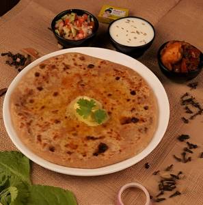 Pyaz Paratha With Sabzi Combos