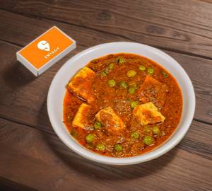 Matar Paneer