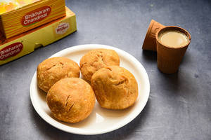 Chai (250 Ml) + Khasta Kachori ( 4 Pcs)