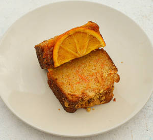 Orange Carrot Cake Slice With Ginger Crumble [75 Grams]