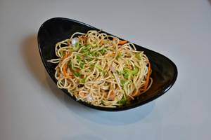 Veg Hakka Noodles