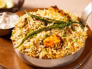 Hyderabadi Paneer Tikka Biryani - Large