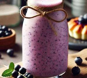 Blackcurrant with ice cream