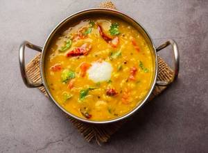 Yellow Dal Tadke Wali