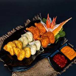 Cheese Momo Platter 12 Pcs
