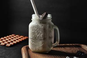 Oreo Shake.