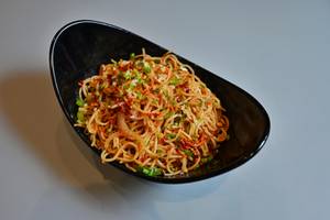 Veg Chilli Garlic Noodles
