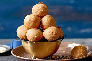 Atta Laddu Desi Ghee