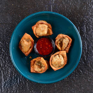 Crispy Sichuan Wontons (veg / 6pcs)